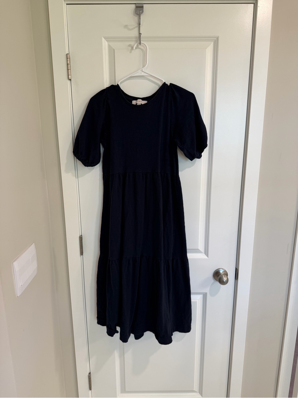 Women navy Puff-Sleeve Tiered Dress